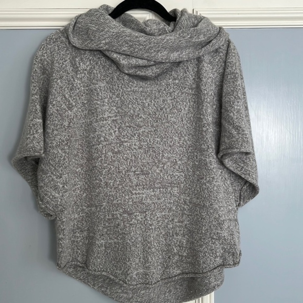 Joie sweater M